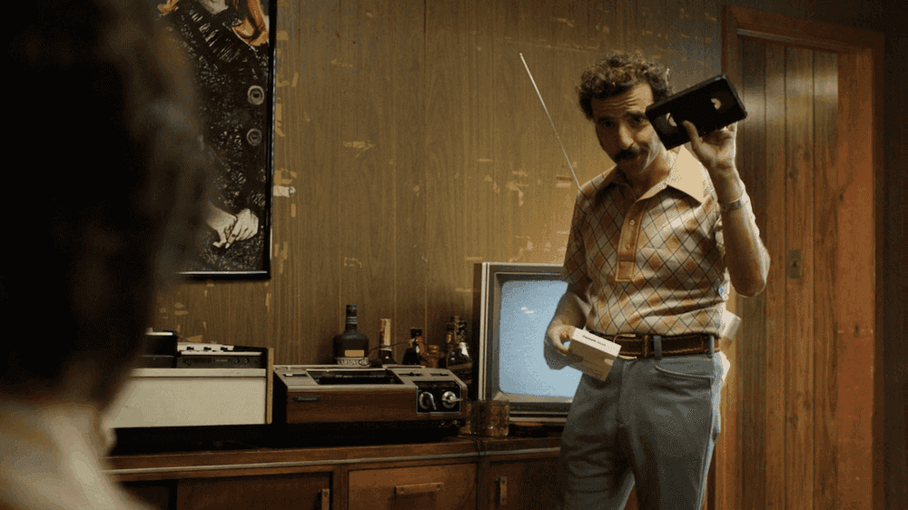 David Krumholtz, in _The Deuce_, showing off the new technology of videotape, in the 1970s